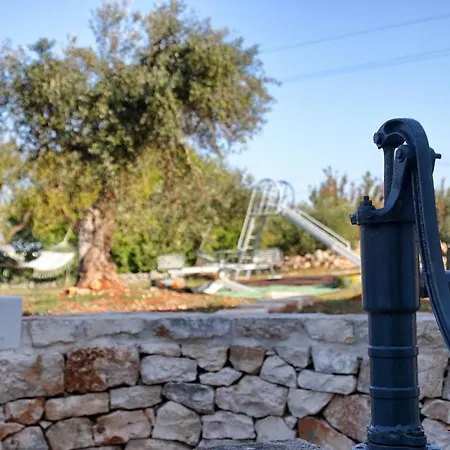 Trullo Antico Cisternino